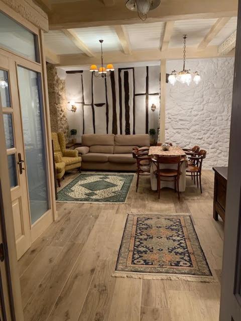 Aptos La Ceja, El Trampal Y El Reloj By Casa Boldo كانديلاريو المظهر الخارجي الصورة